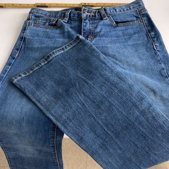 Calvin Klein boot cut jeans size 2 excellent condition - Picture 2 of 5